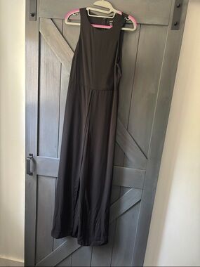 Forever 21 Black Sleeveless Maxi Dress